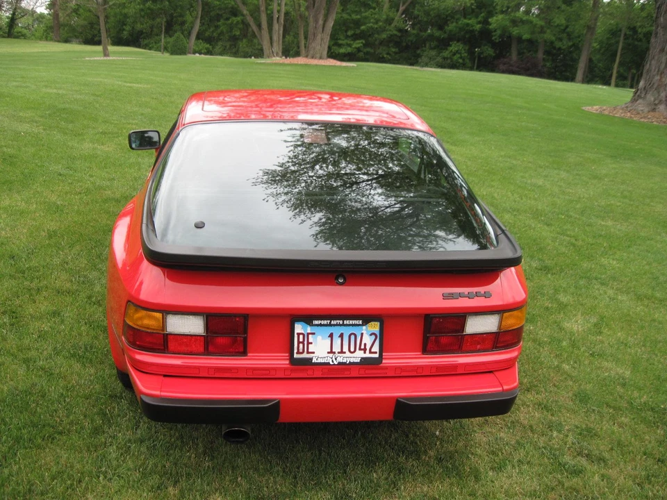 1987 Porsche 944 - Image 17 of 31