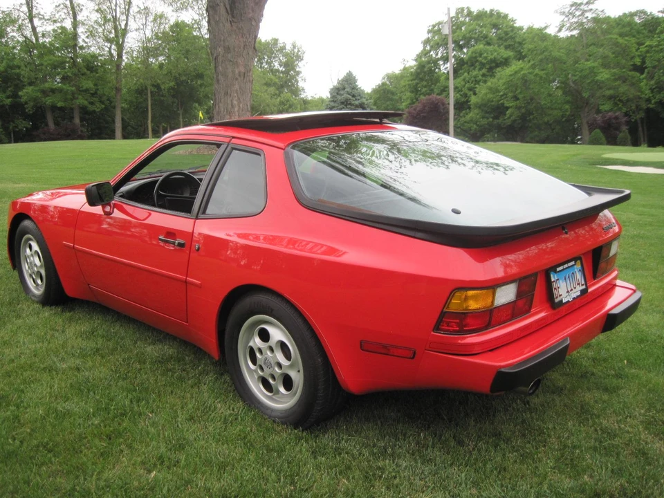 1987 Porsche 944 - Image 21 of 31