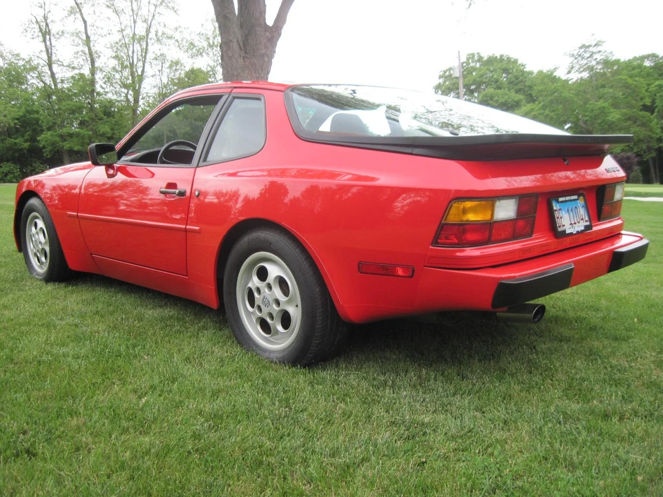1987 Porsche 944 - Image 22 of 31
