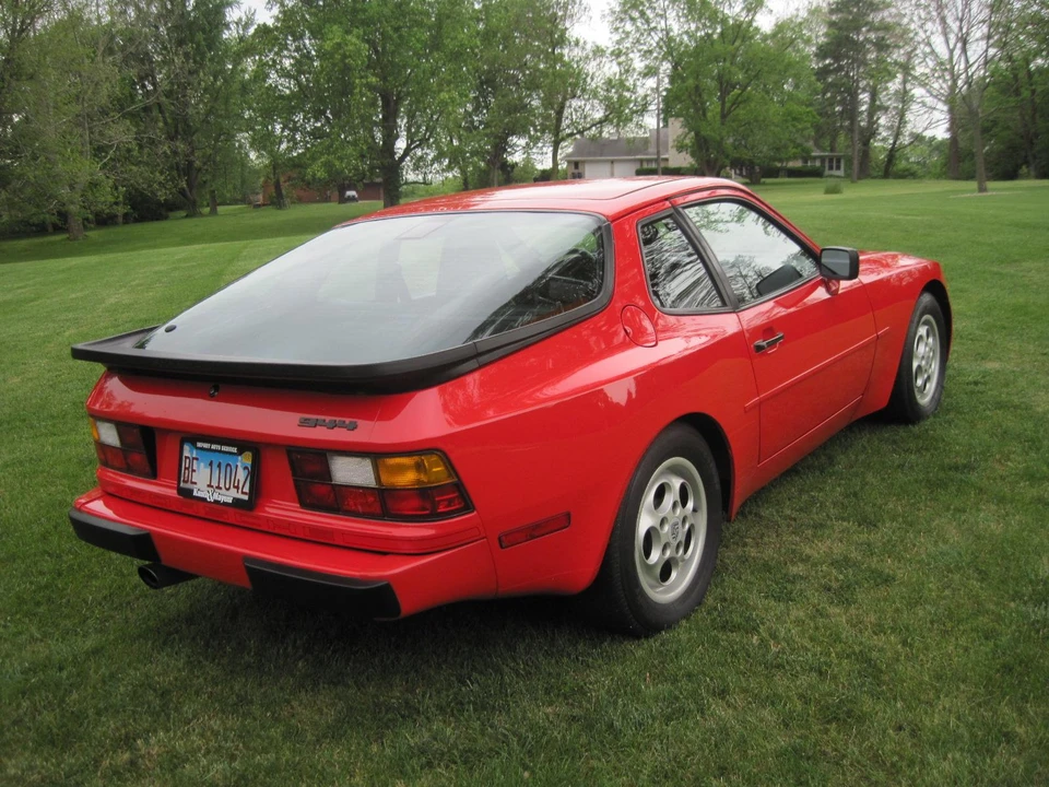 1987 Porsche 944 - Image 14 of 31