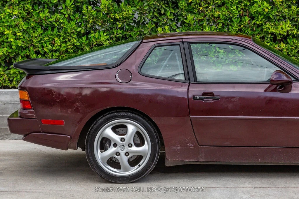 1987 Porsche 944 - Image 11 of 12