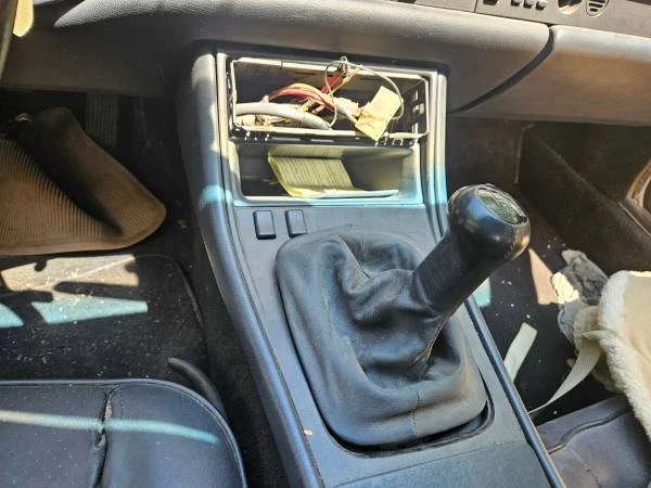 1987 Porsche 944 - Image 15 of 21