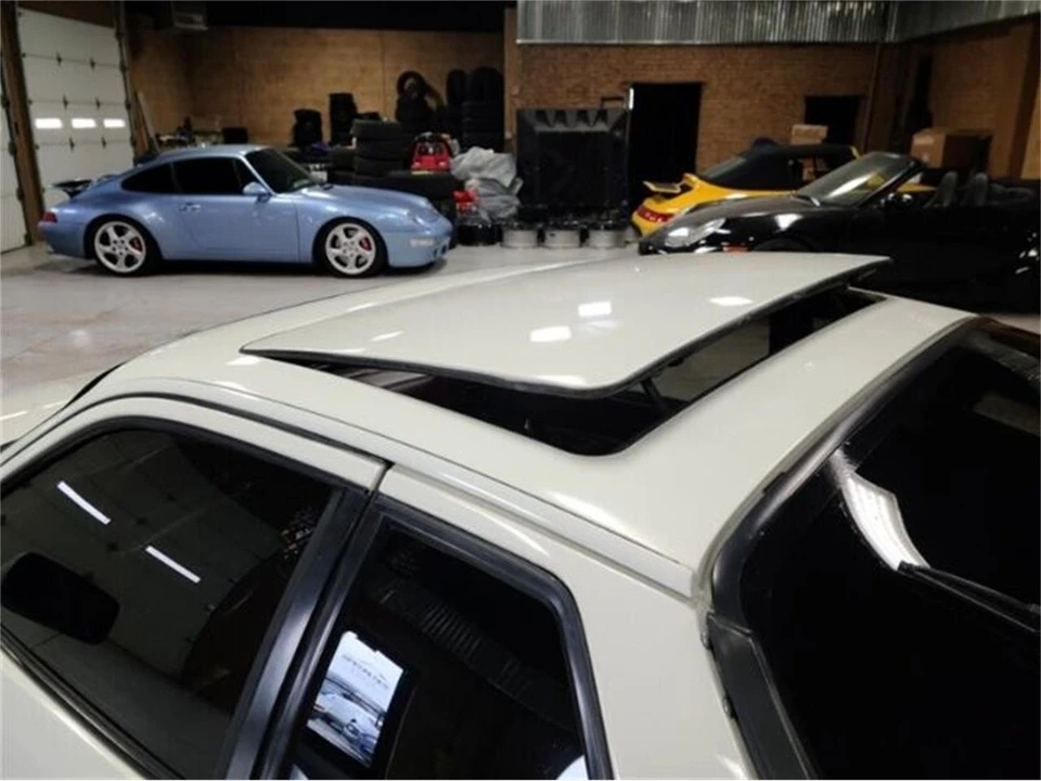 1987 Porsche 944 - Image 16 of 30