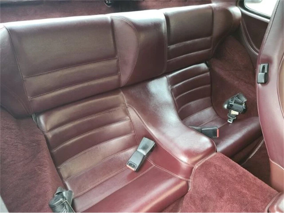 1987 Porsche 944 - Image 27 of 30