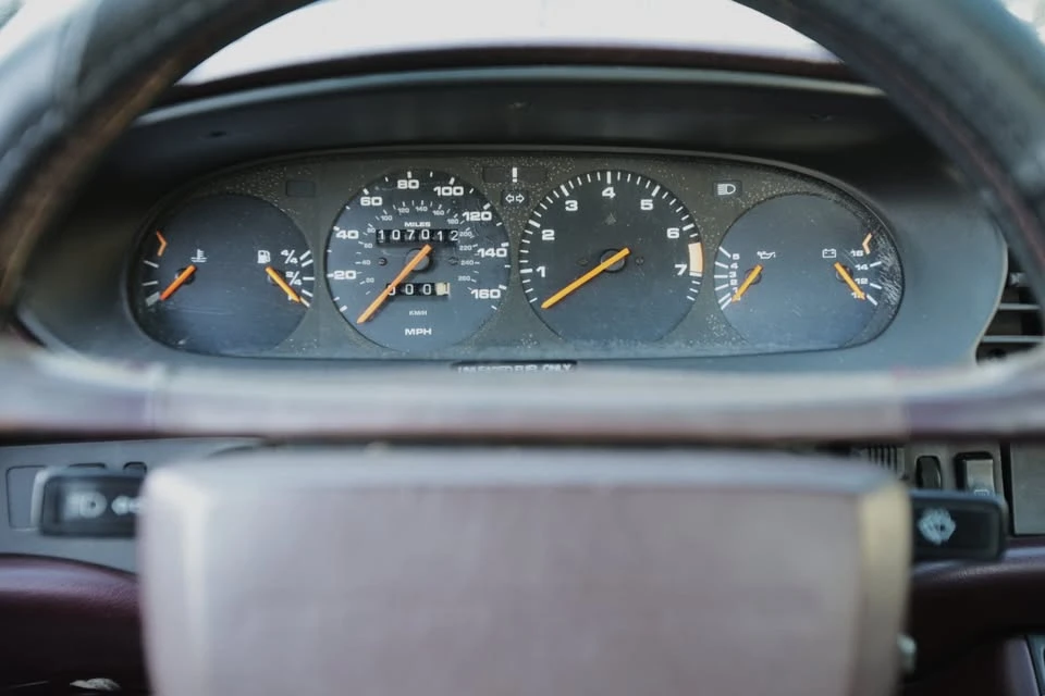 1987 Porsche 944 - Image 2 of 2