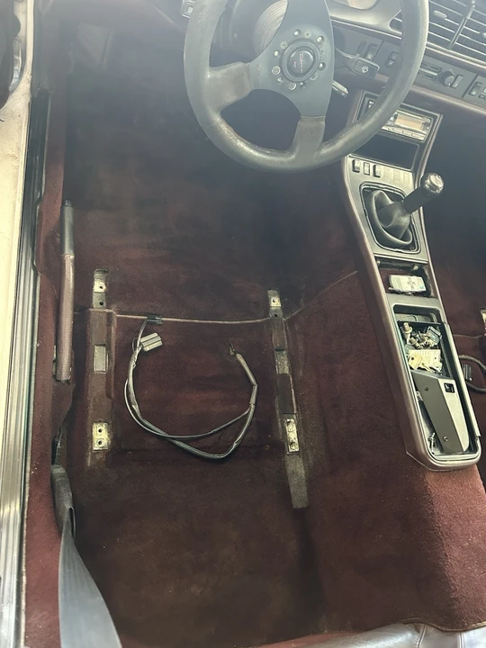 1987 Porsche 944 - Image 11 of 24