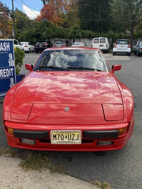 1987 Porsche 944 - Image 2 of 9