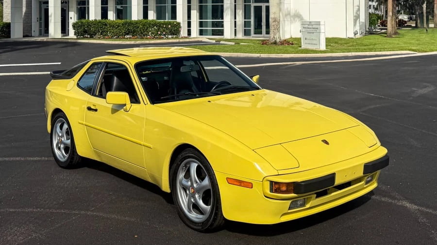 1987 Porsche 944 - Image 6 of 15