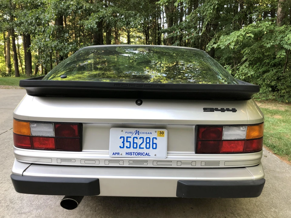 1987 Porsche 944 - Image 22 of 31
