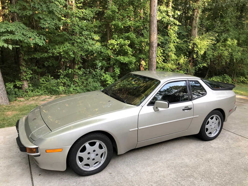 1987 Porsche 944 - Image 2 of 31