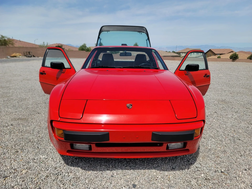 1987 Porsche 944 - Image 27 of 31
