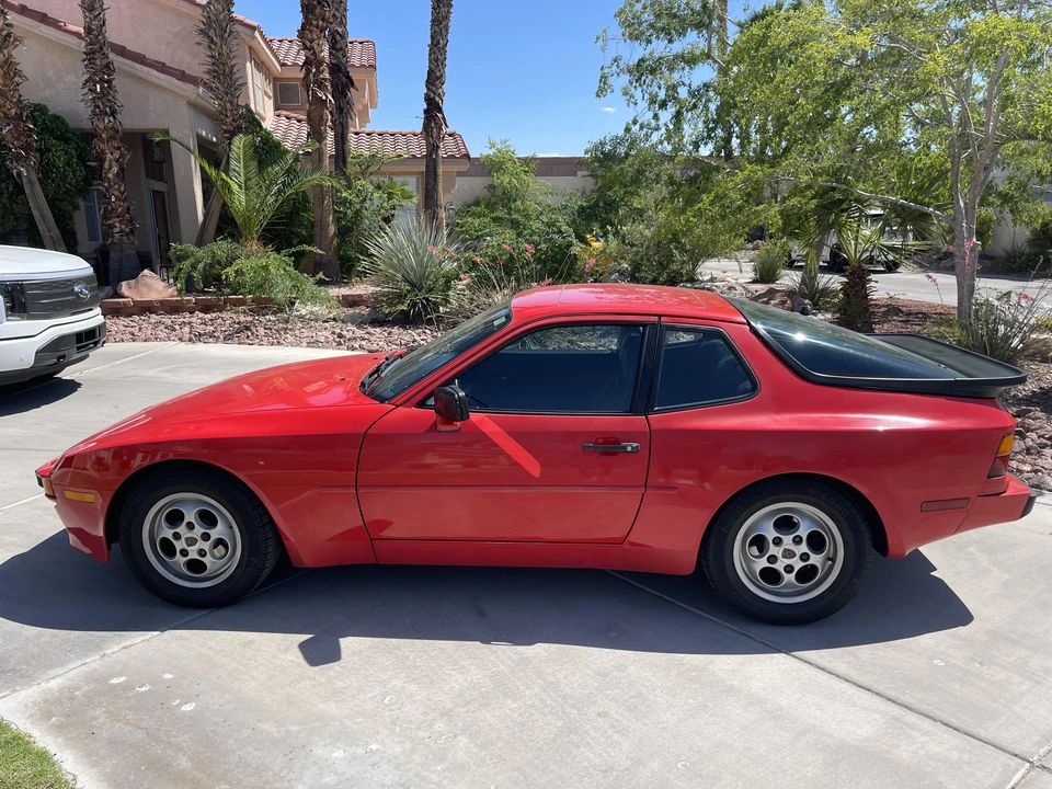 1987 Porsche 944 - Image 13 of 31