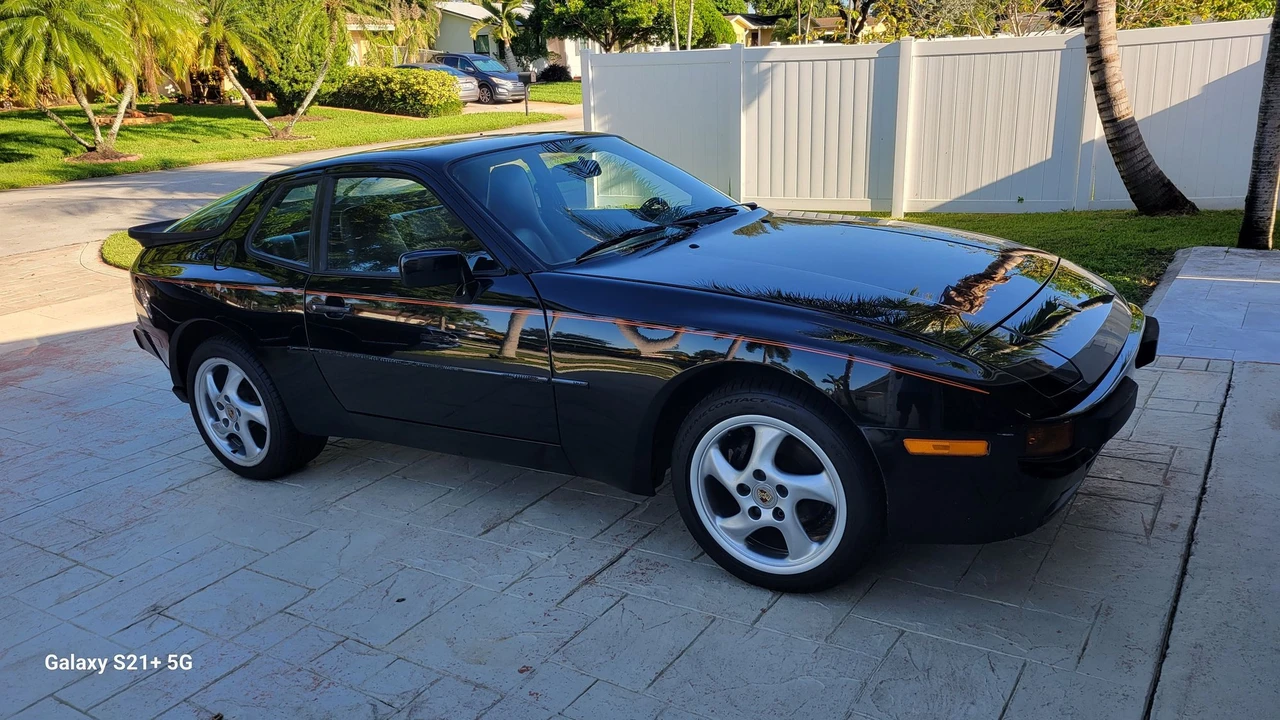 1987 Porsche 944 - Image 3 of 12