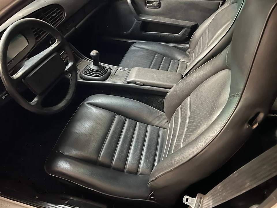 1987 Porsche 944 - Image 7 of 9