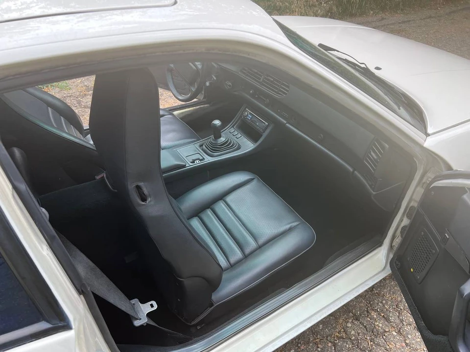 1987 Porsche 944 - Image 8 of 10