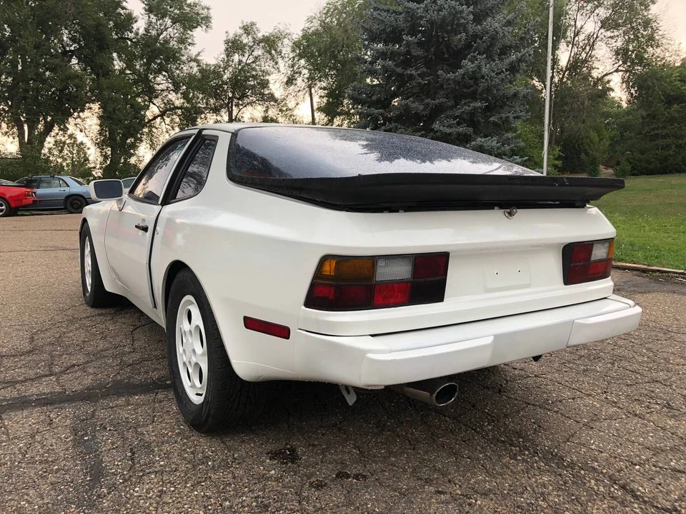 1987 Porsche 944 - Image 11 of 14