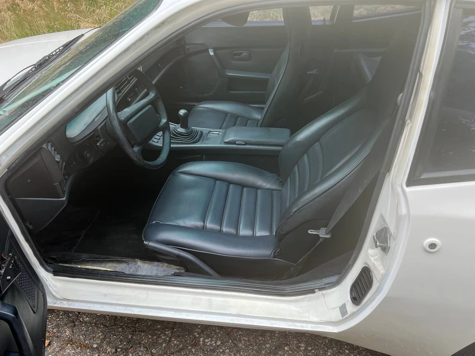 1987 Porsche 944 - Image 3 of 14