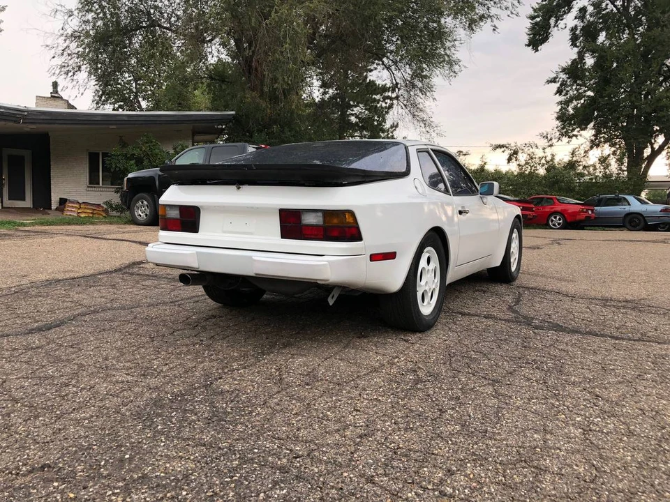 1987 Porsche 944 - Image 9 of 14