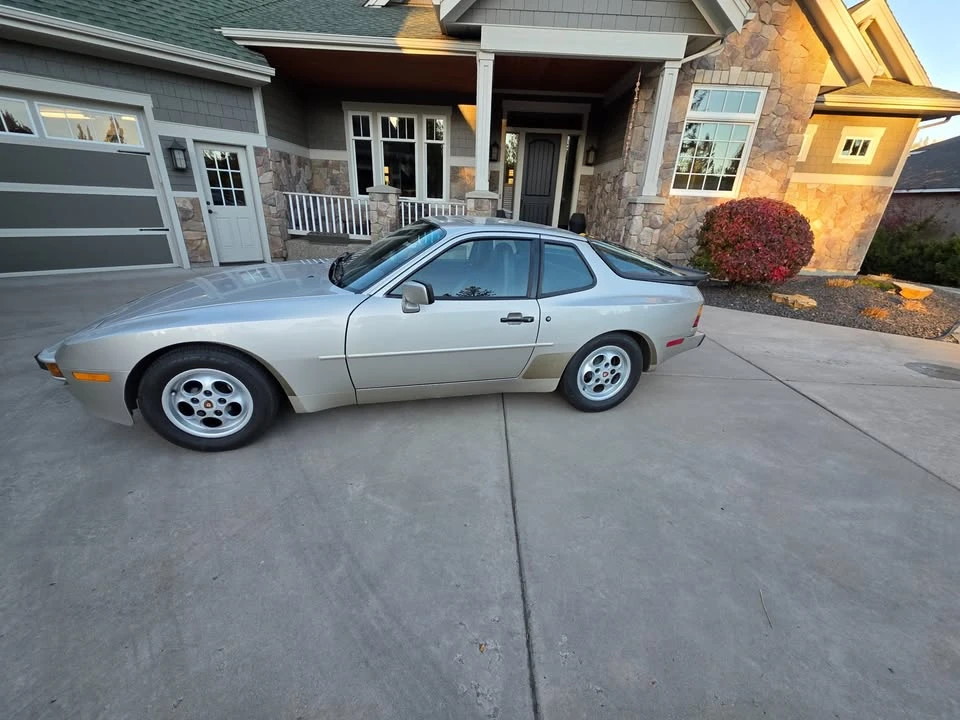 1987 Porsche 944 S - Image 2 of 9