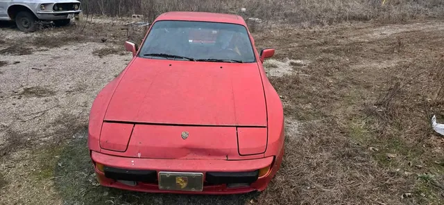 1987 Porsche 944 Black