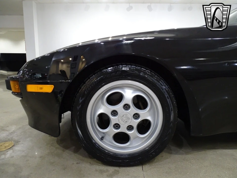 1987 Porsche 944 S - Image 16 of 21
