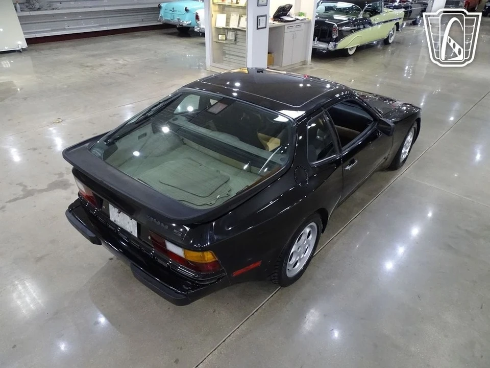 1987 Porsche 944 S - Image 17 of 21