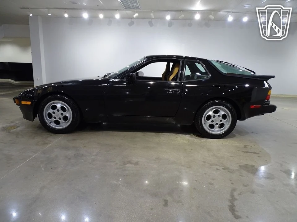 1987 Porsche 944 S - Image 9 of 12