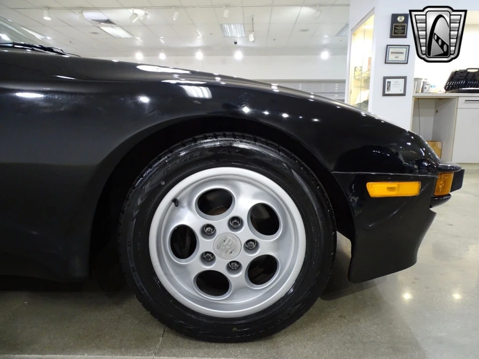 1987 Porsche 944 S - Image 17 of 21