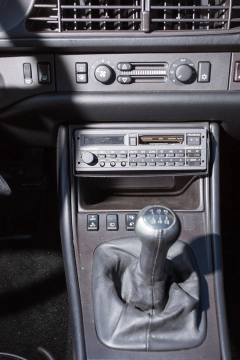 1987 Porsche 944 S - Image 15 of 31