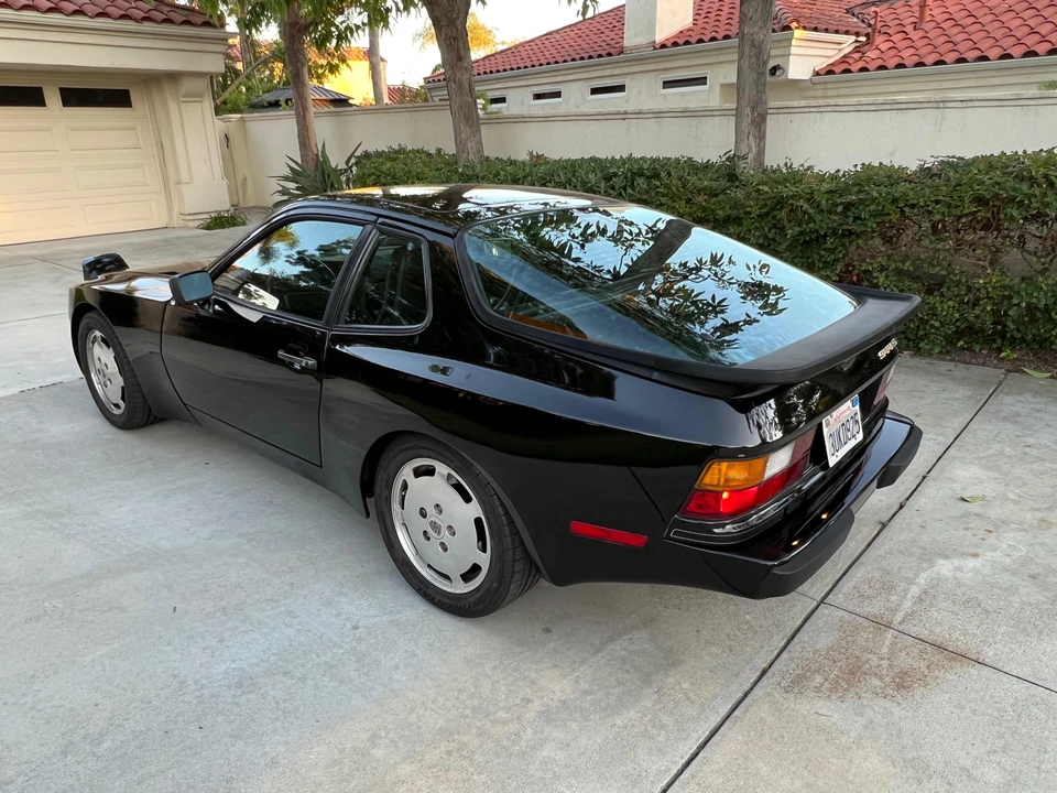 1987 Porsche 944 S - Image 14 of 31