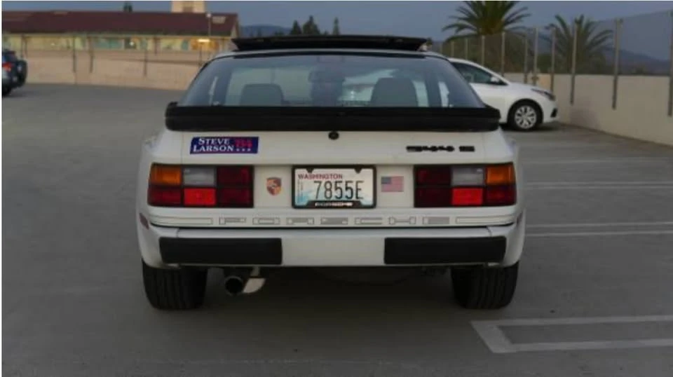 1987 Porsche 944 S - Image 9 of 15