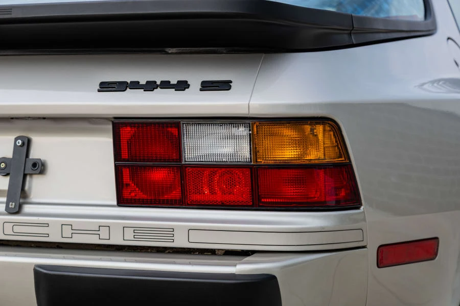 1987 Porsche 944 S - Image 27 of 31