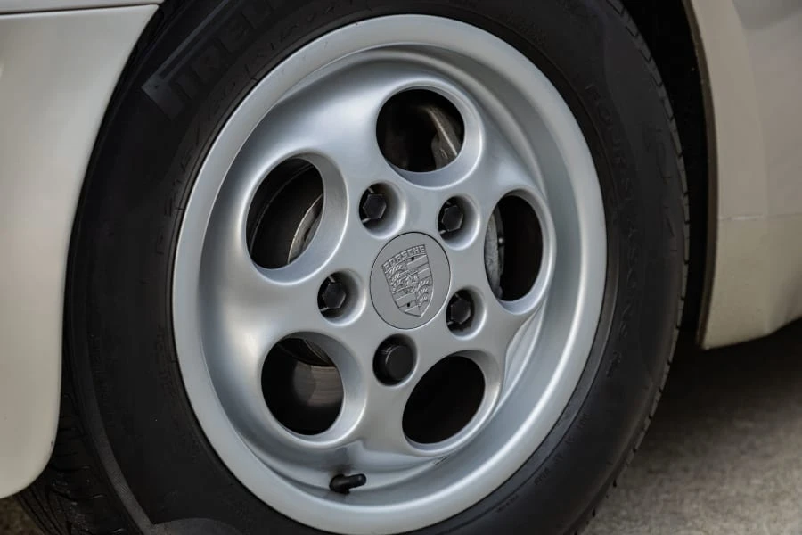 1987 Porsche 944 S - Image 16 of 31