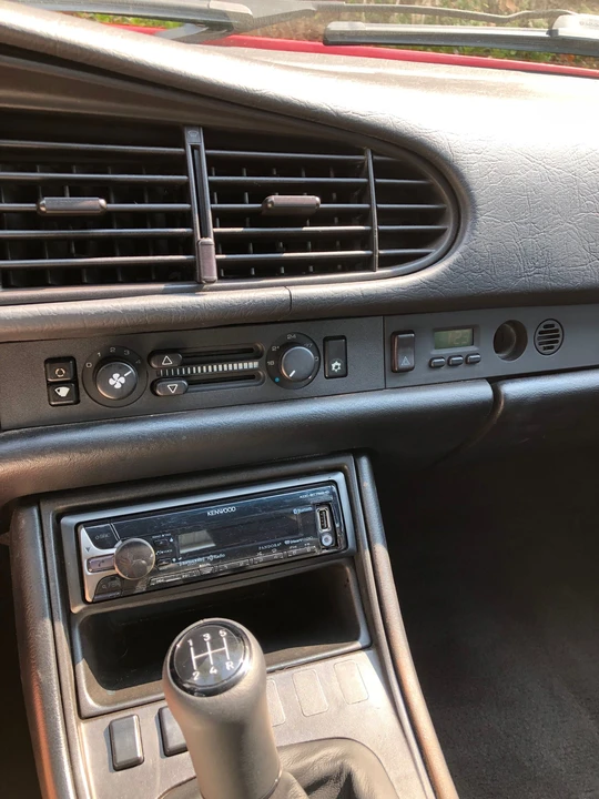 1987 Porsche 944 S - Image 9 of 9
