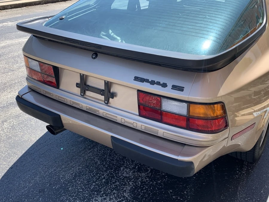 1987 Porsche 944 S - Image 9 of 9