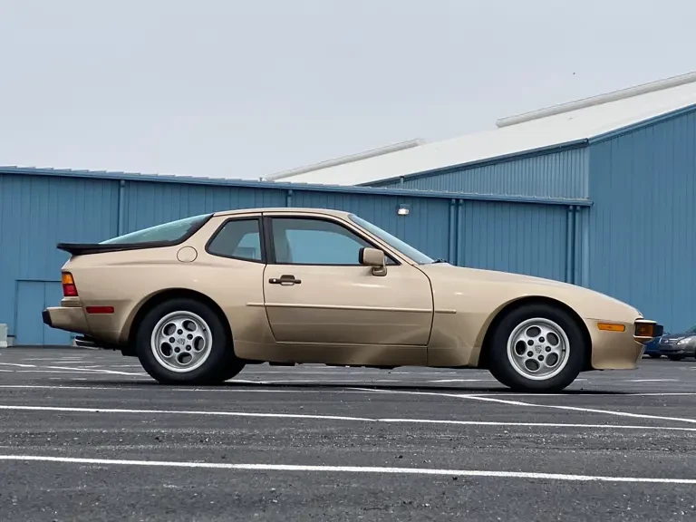 1987 Porsche 944 S - Image 25 of 31