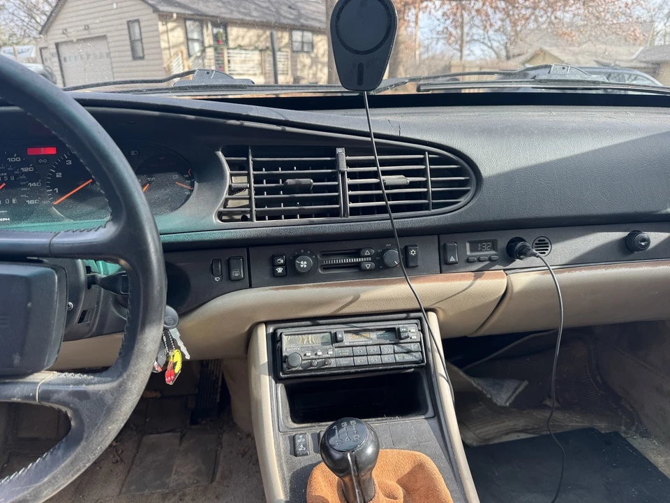 1987 Porsche 944 S - Image 10 of 21