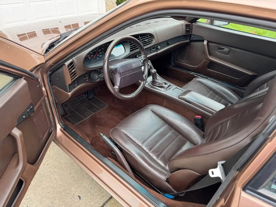 1987 Porsche 944 Turbo - Image 9 of 11