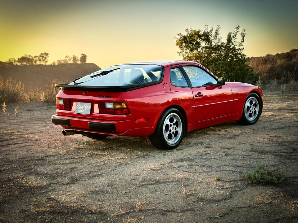 1987 Porsche 944 Turbo - Image 28 of 31