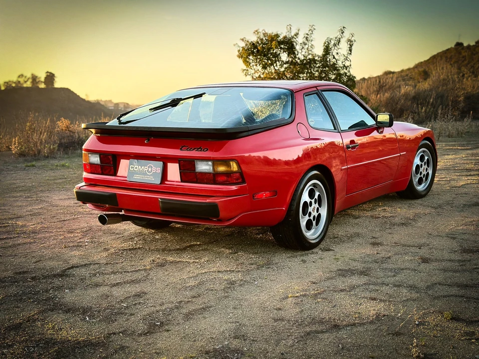 1987 Porsche 944 Turbo - Image 25 of 31