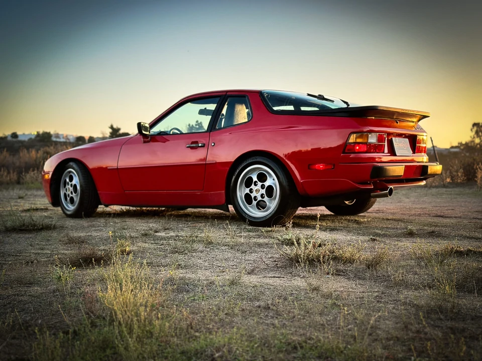 1987 Porsche 944 Turbo - Image 12 of 31