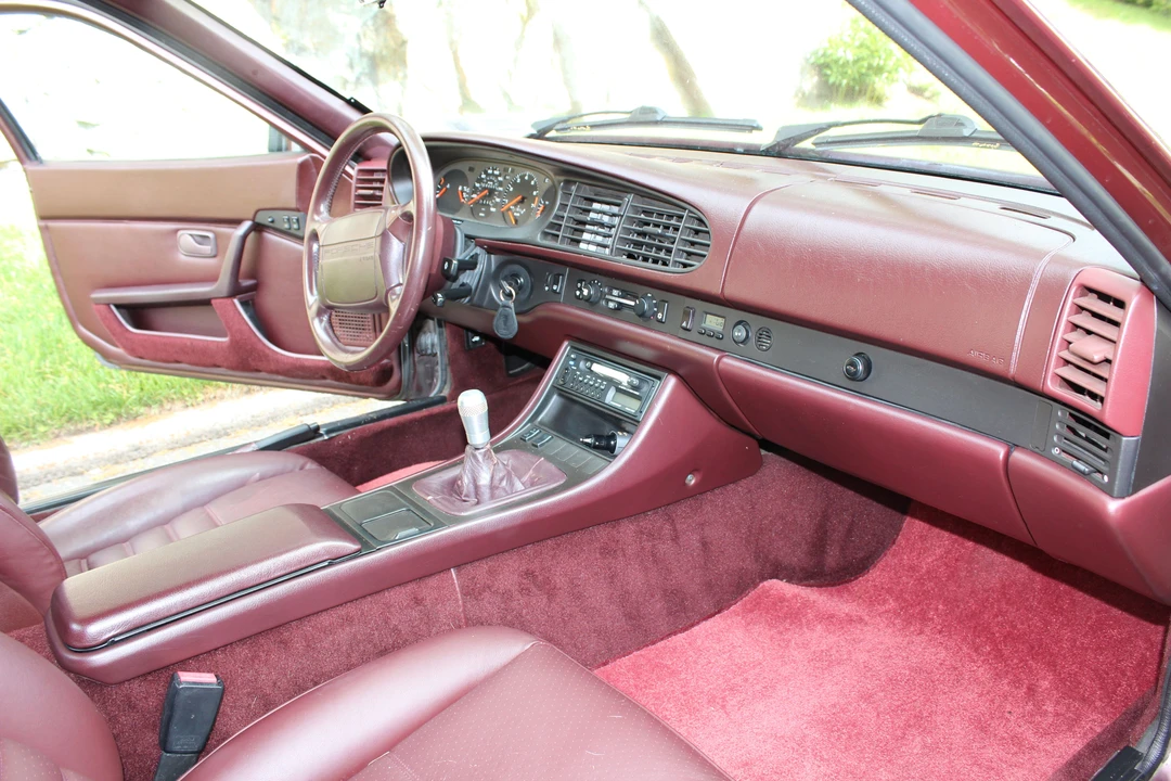 1987 Porsche 944 Turbo - Image 18 of 30