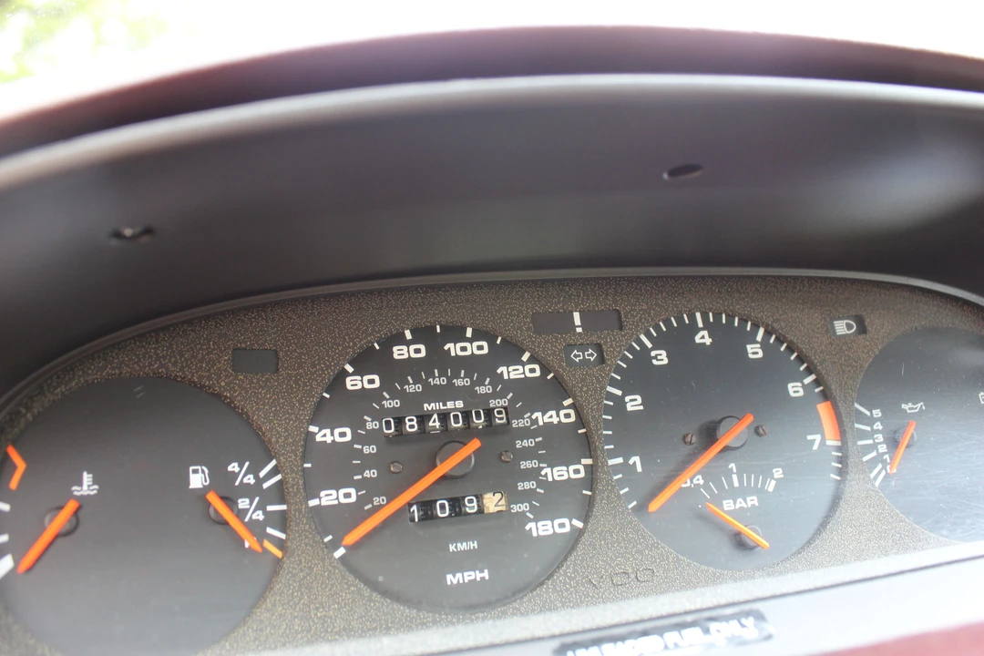 1987 Porsche 944 Turbo - Image 16 of 30