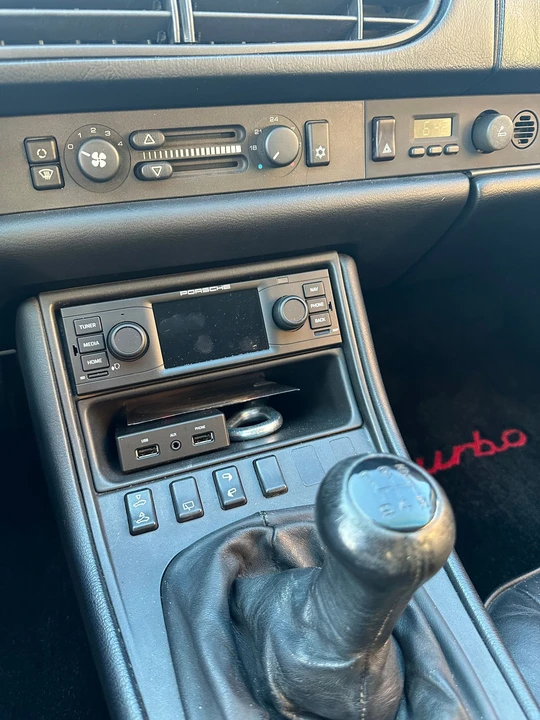 1987 Porsche 944 Turbo - Image 9 of 31