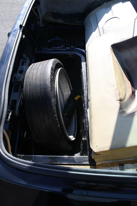 1987 Porsche 944 Turbo - Image 23 of 28