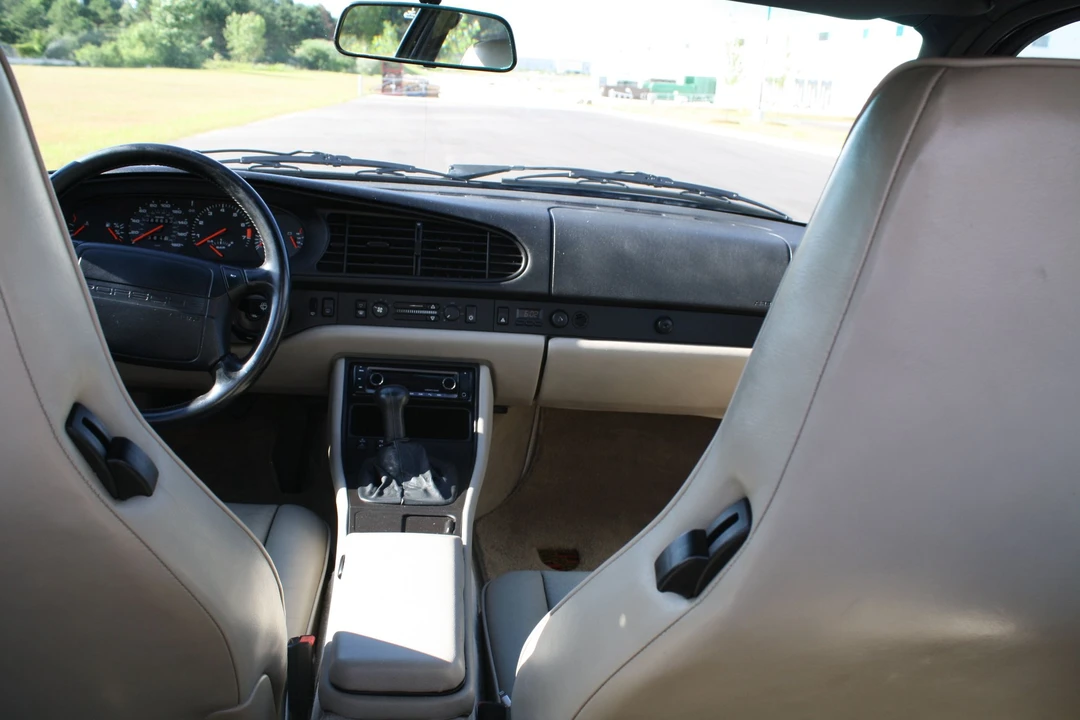 1987 Porsche 944 Turbo - Image 24 of 28