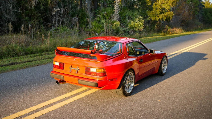 1987 Porsche 944 Turbo - Image 2 of 31