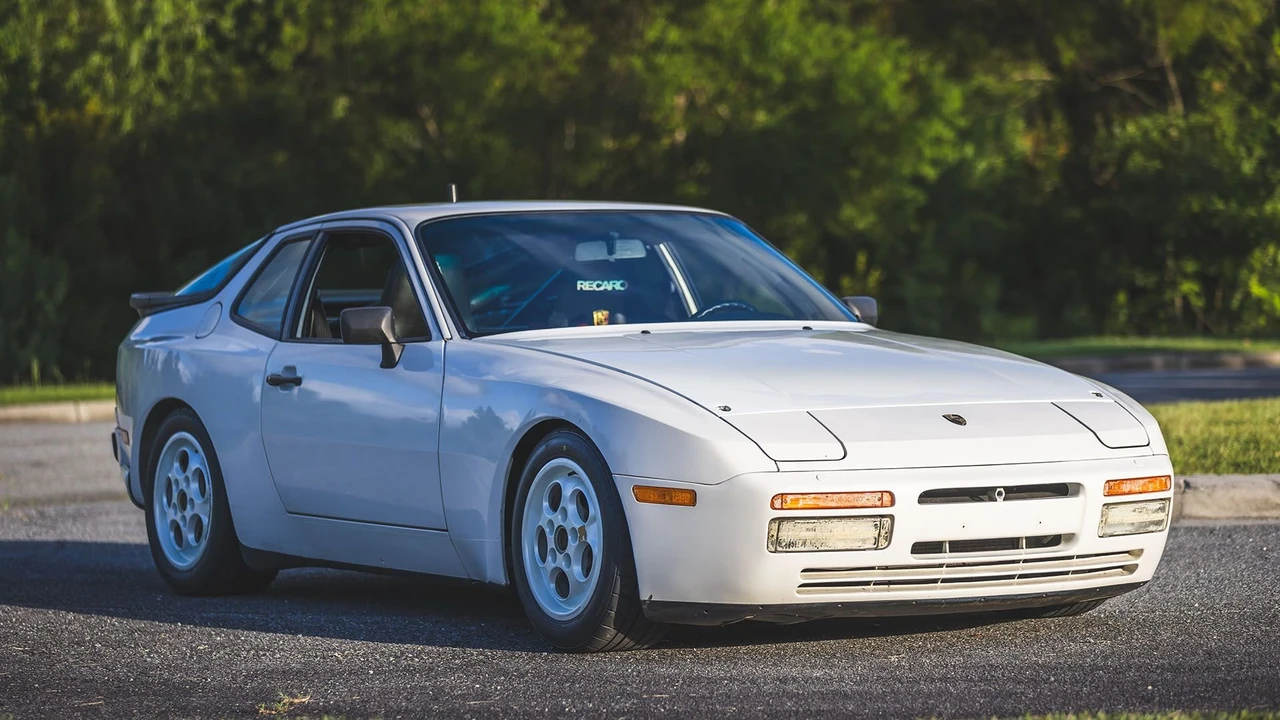 1987 Porsche 944 - Image 7 of 31