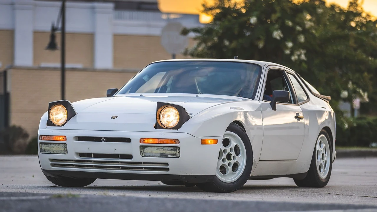 1987 Porsche 944 - Image 13 of 31