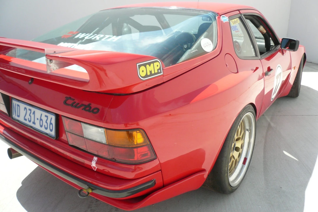 1987 Porsche 944 Turbo - Image 24 of 31